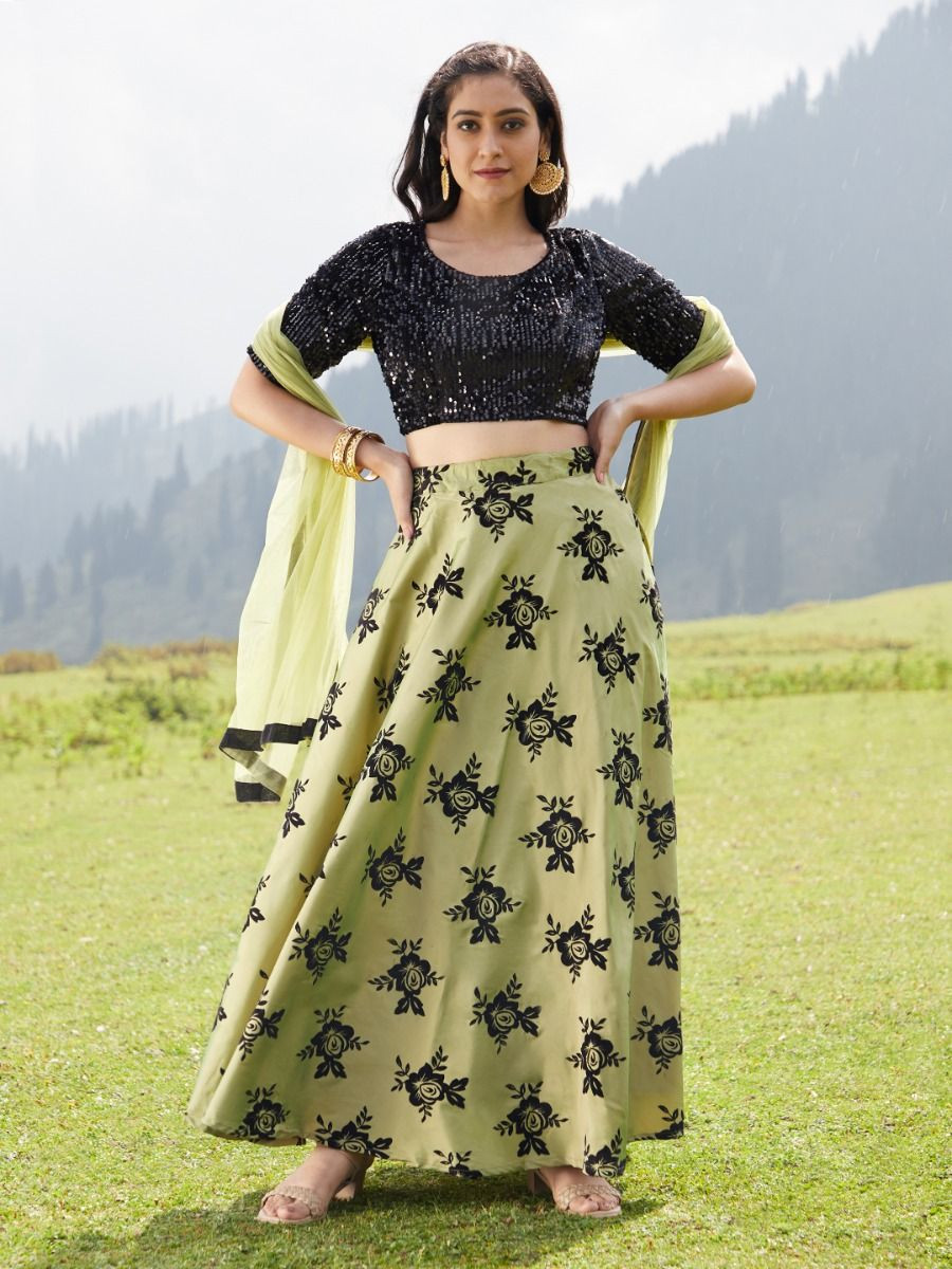 Be the Fashion Icon – Buy Indowestern Lehengas Online in Australia