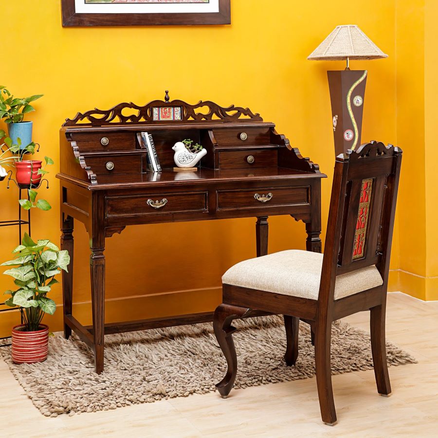 Wooden Study Tables: Where Learning Meets Elegance – Buy Now!