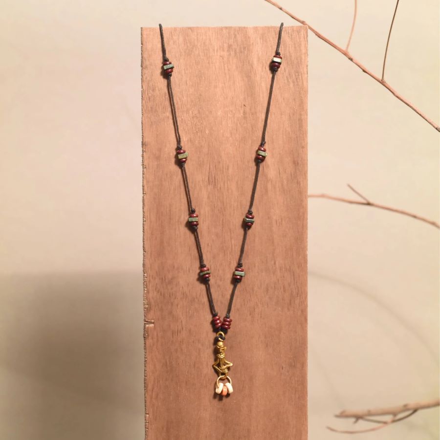 Adorn Yourself: Buy Handcrafted Jewelry for a Unique Touch!