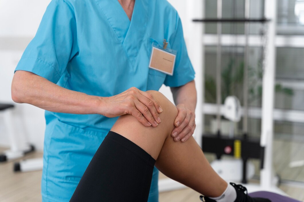 Arthritis Pain Management – Adya Naturopathy & Yoga Centre, Lucknow