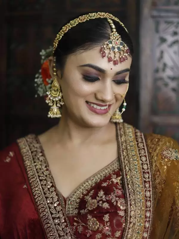 Bridal Makeup That Lasts Through Every Season – Sneha Bahekar Makeup Artist in Wakad, Pune